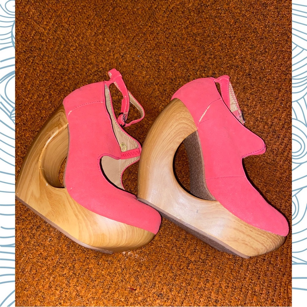 Cleopatra- Wooden Cutout Wedge Heels